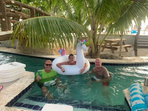 Hotel Caba�as On Clark?s Cay