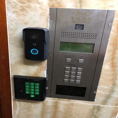 Hostal Rich Hotel
