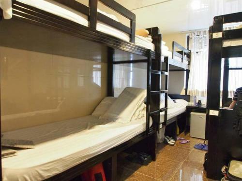 Hostal Vienna Hostel