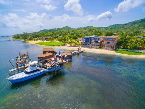 Turtle Casa Penthouse Home