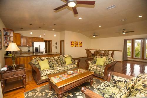 Turtle Casa Penthouse Home