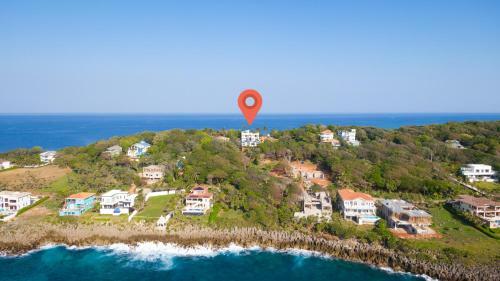 Villa Topaz Above West Bay With 180 Degree Views!
