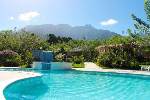 Lodge Recap Investments / Corinto Pearl Villa