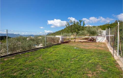 Two-bedroom Holiday Home In Vid