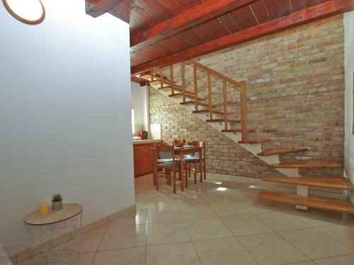 Apartments Helena 1992