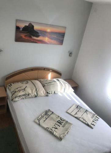 4 Apartments - Parking, Airco - 150 M To Beach