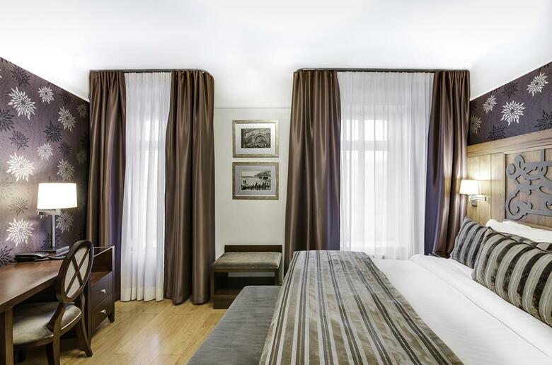 Semarah Hotel Metropole