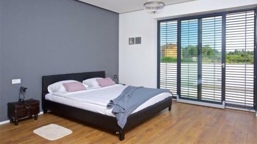 Hostal Eco-friendly Villa Aria With A Pool And A Party Room