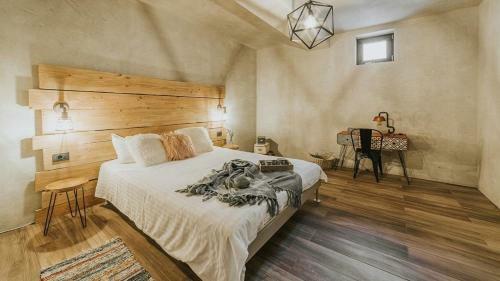 Hostal Eco-friendly Villa Aria With A Pool And A Party Room