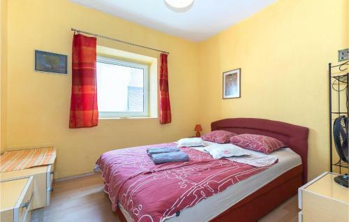 Nice Home In Vodice W/ Wifi And 2 Bedrooms