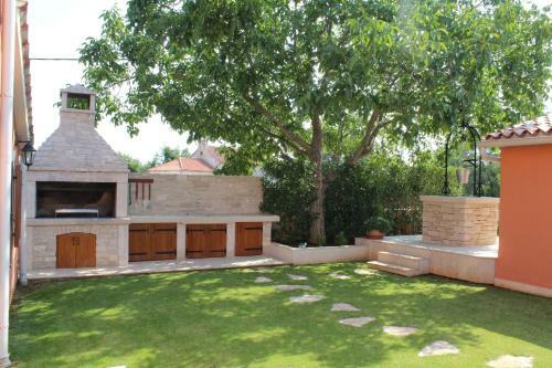 Villa Zara With Pool, Sauna, Gym And Game Room