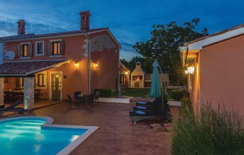Villa Zara With Pool, Sauna, Gym And Game Room