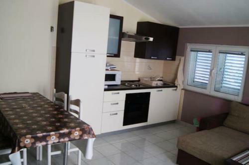 Apartment With 2 Bedrooms In Zadar With Wifi