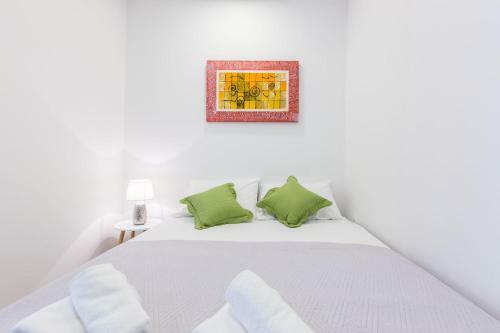 2sis Apartments