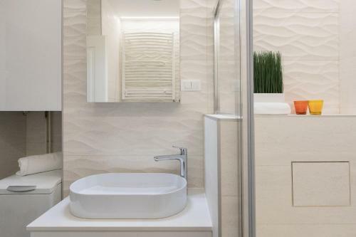 Spacious 2bdr Apartment Few Steps From City Center