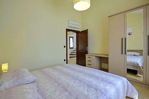 Villa Genia 2