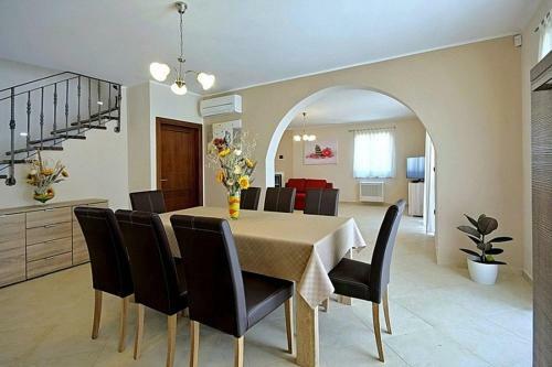 Villa Genia 2