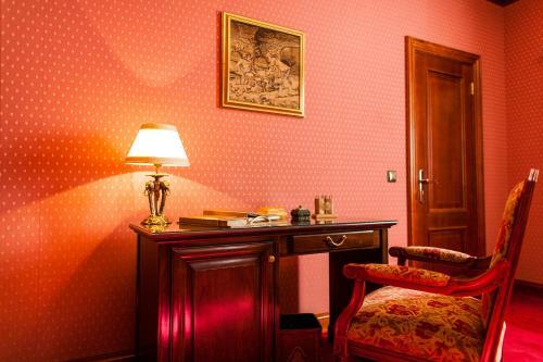 Tb Palace Hotel & Spa