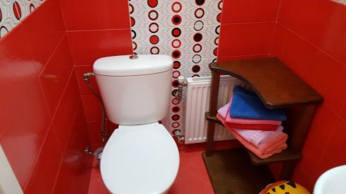 Hostal Naiza Guesthouse And Apartments