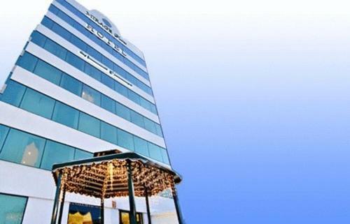 Mirage Suites Hotel