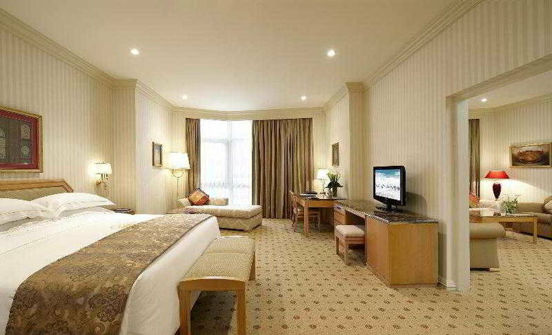 Sheraton Kuwait, A Luxury Collection Hotel