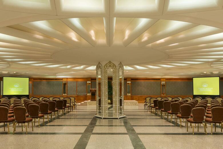 Sheraton Kuwait, A Luxury Collection Hotel