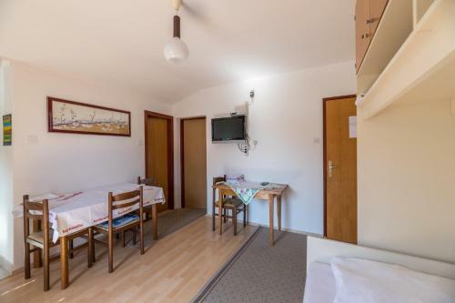 Apartments Janko Zarok