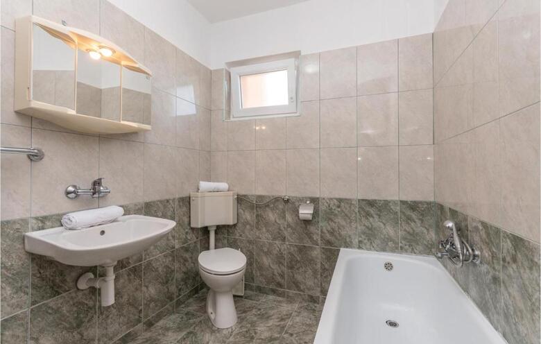 Five-bedroom Holiday Home In Biograd Na Moru