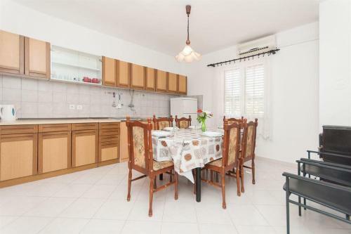 Apartments Zri - Spacious