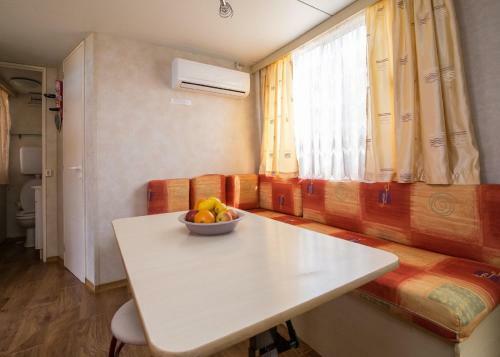 Mobile Home Frangipani 4