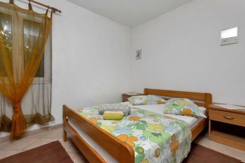 Apartments Milivoj