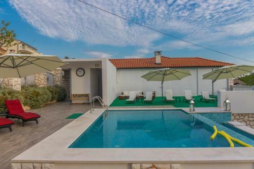 Villa Luxury Stone