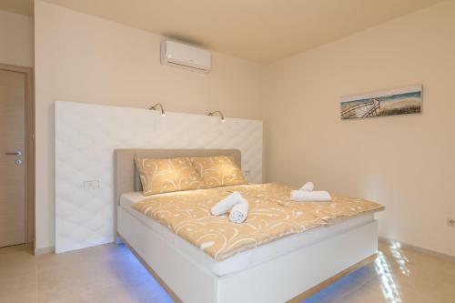Abros Apartments