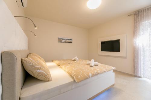 Abros Apartments