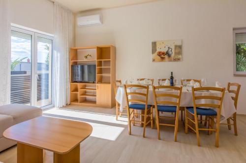 Abros Apartments