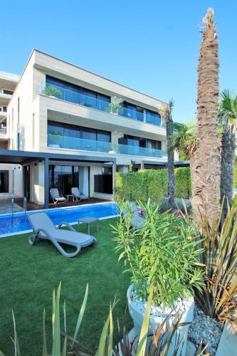 Apartments Del Mar 1