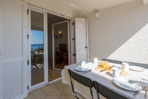 Apartamentos Iris