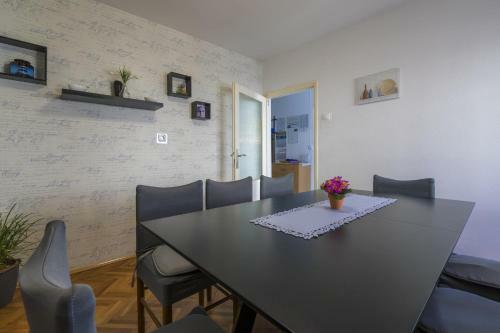 Apartamentos Avisnja