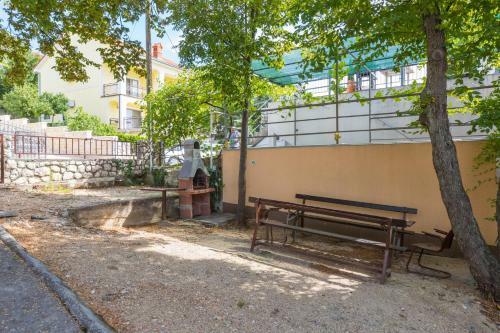 Apartamentos Avisnja