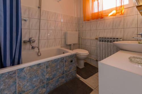 Anena Apartment