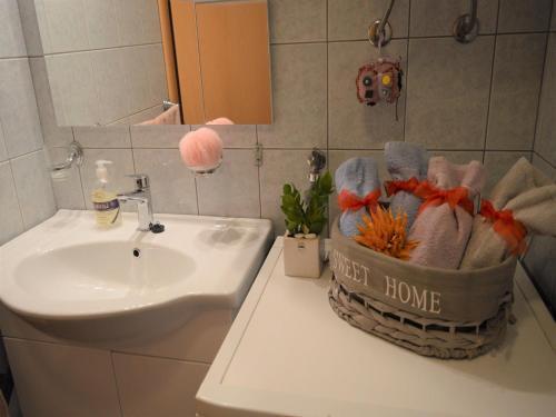 Apartment Iva Orange