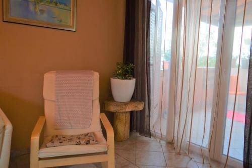 Apartment Iva Orange