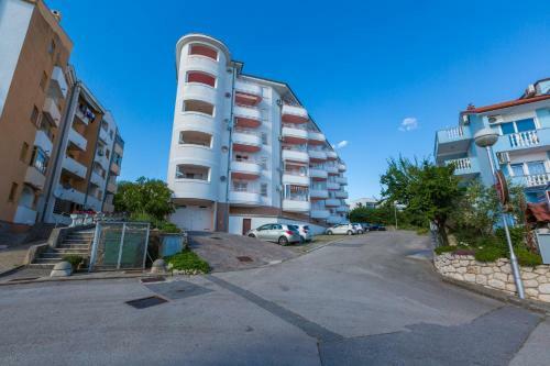 Apartamentos Bucar