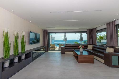 Hostal Villa Lorena With Pool