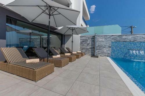 Hostal Villa Lorena With Pool