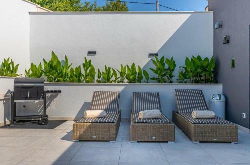 Hostal Villa Lorena With Pool
