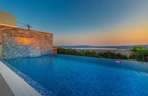 Hostal Villa Lorena With Pool
