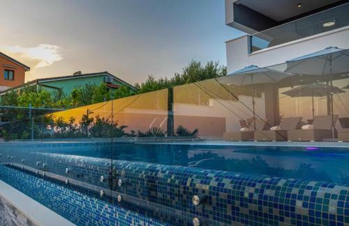 Hostal Villa Lorena With Pool
