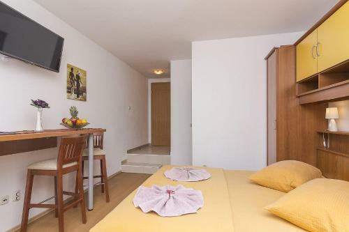 Apartments Sonja - 100 M From Sea