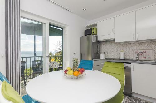 Apartments Sonja - 100 M From Sea